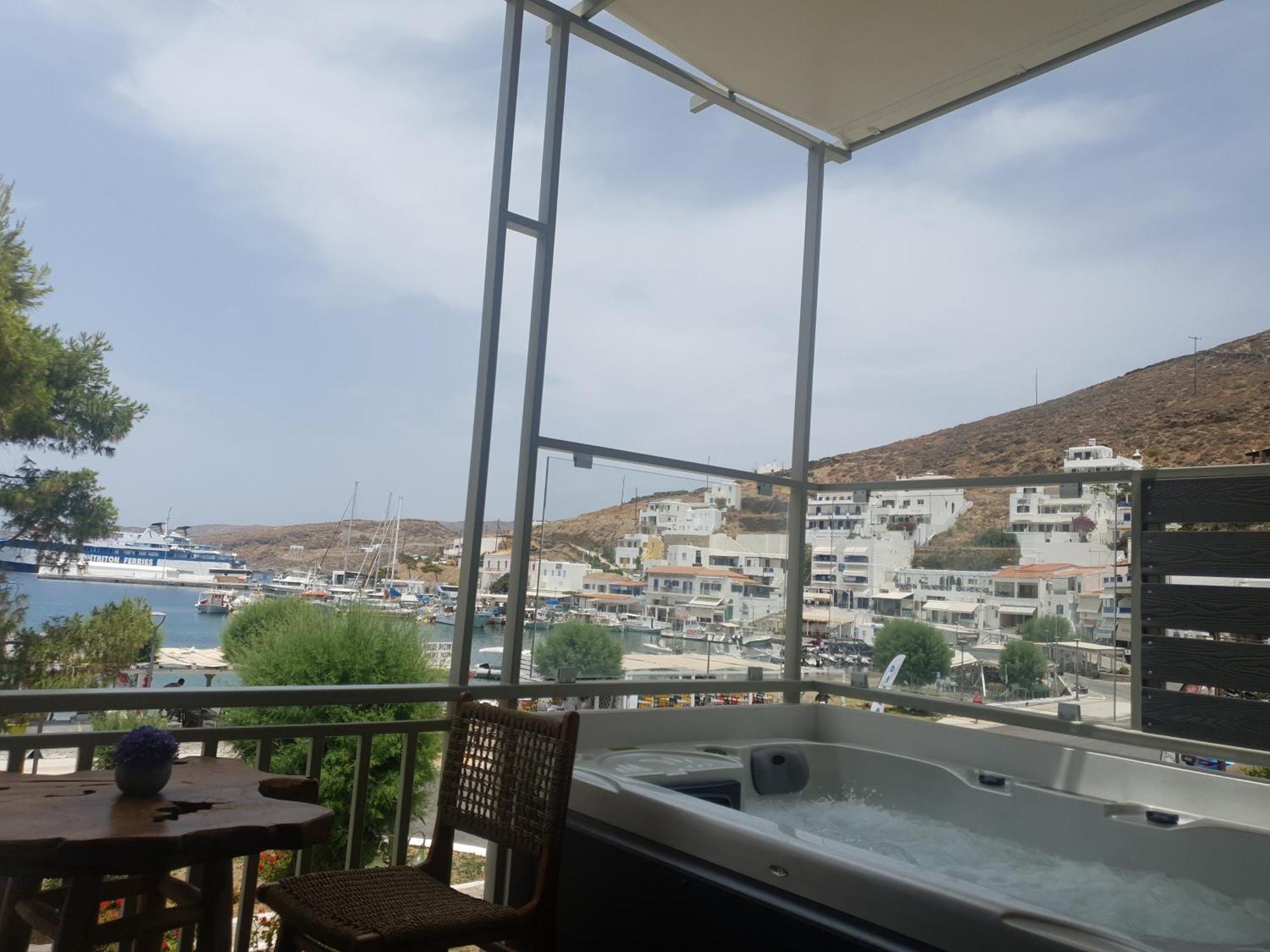 Sapphire Kythnos Suites Merichas ภายนอก รูปภาพ